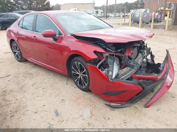 4T1G11AKXLU319013 2020 TOYOTA CAMRY - Image 1