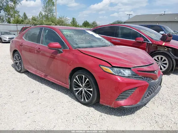 4T1G11AKXLU320064 2020 TOYOTA CAMRY - Image 1