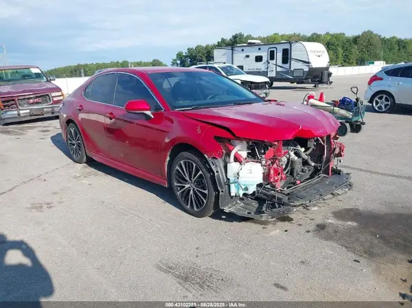 4T1G11AKXLU323238 2020 TOYOTA CAMRY - Image 1