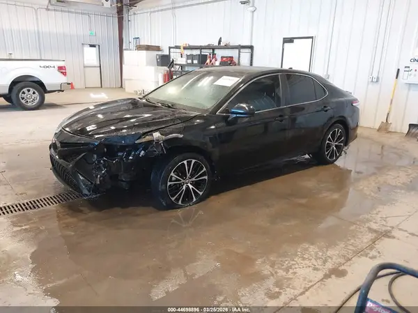 4T1G11AKXLU326379 2020 TOYOTA CAMRY - Image 2