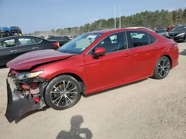 4T1G11AKXLU326723 2020 TOYOTA CAMRY - Image 1