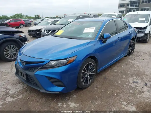 4T1G11AKXLU331422 2020 TOYOTA CAMRY - Image 2
