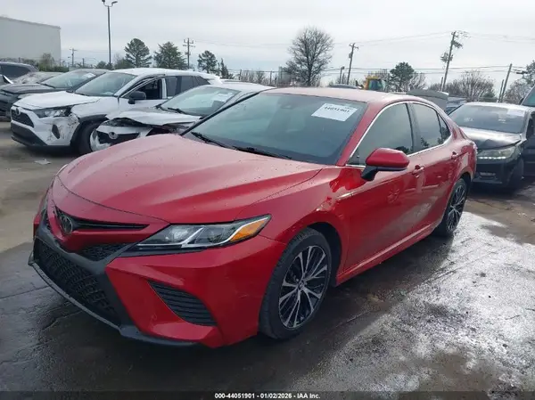 4T1G11AKXLU335504 2020 TOYOTA CAMRY - Image 2
