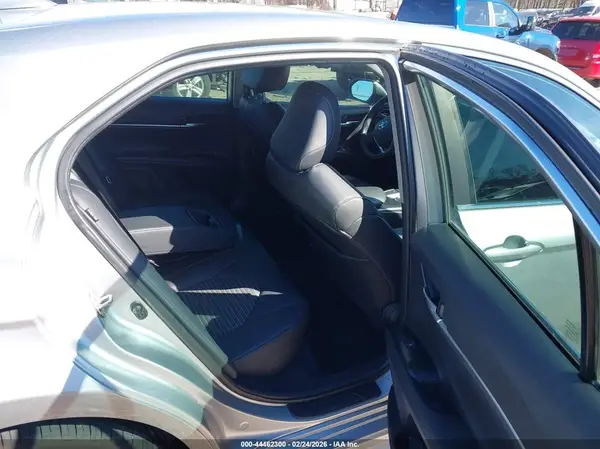 4T1G11AKXLU339990 2020 TOYOTA CAMRY - Image 8