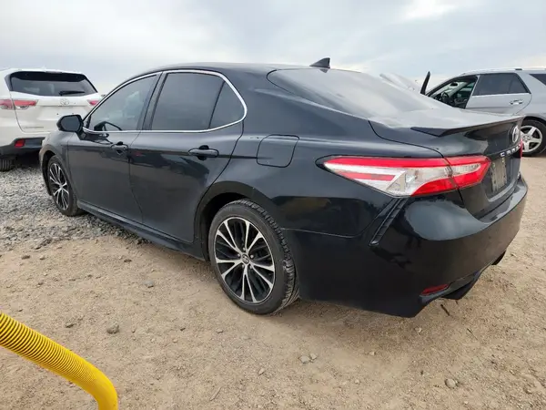4T1G11AKXLU343070 2020 TOYOTA CAMRY - Image 2