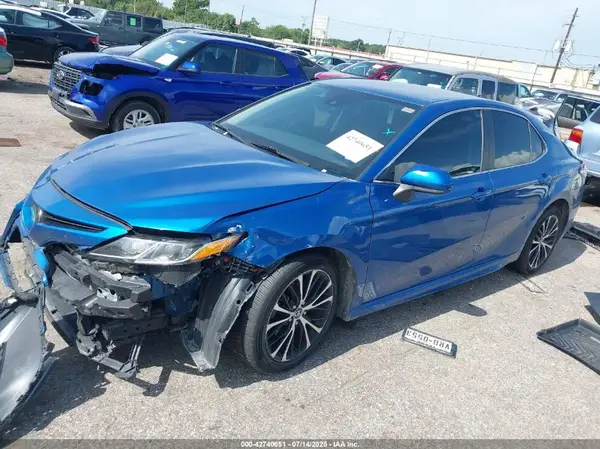 4T1G11AKXLU346955 2020 TOYOTA CAMRY - Image 2
