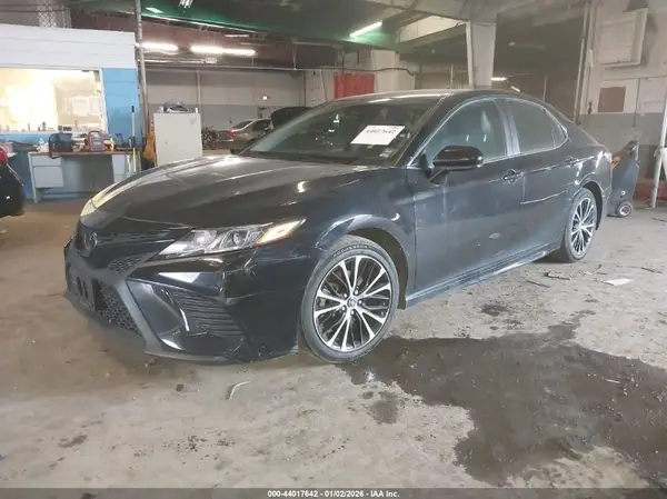 4T1G11AKXLU347295 2020 TOYOTA CAMRY - Image 2