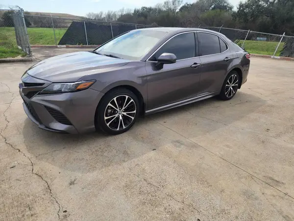 4T1G11AKXLU352366 2020 TOYOTA CAMRY - Image 2