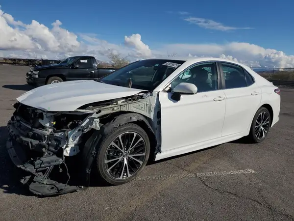 4T1G11AKXLU353372 2020 TOYOTA CAMRY - Image 1
