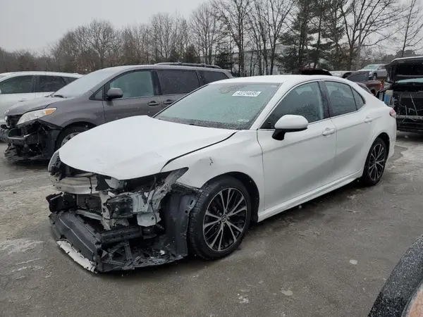 4T1G11AKXLU354733 2020 TOYOTA CAMRY - Image 1