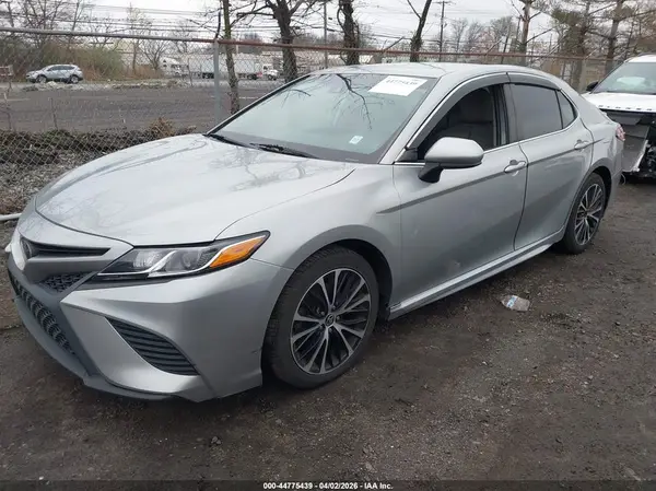 4T1G11AKXLU359494 2020 TOYOTA CAMRY - Image 2