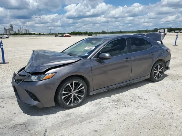 4T1G11AKXLU369569 2020 TOYOTA CAMRY - Image 1