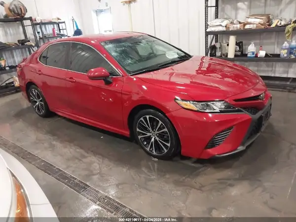 4T1G11AKXLU378840 2020 TOYOTA CAMRY - Image 1