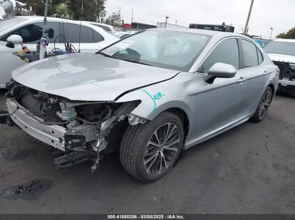 4T1G11AKXLU379907 2020 TOYOTA CAMRY - Image 2
