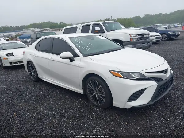 4T1G11AKXLU384587 2020 TOYOTA CAMRY - Image 1