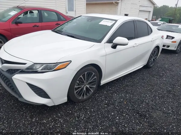 4T1G11AKXLU384587 2020 TOYOTA CAMRY - Image 2