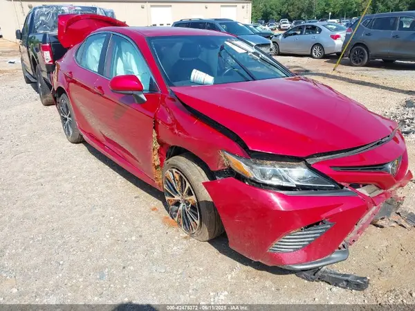 4T1G11AKXLU390017 2020 TOYOTA CAMRY - Image 1