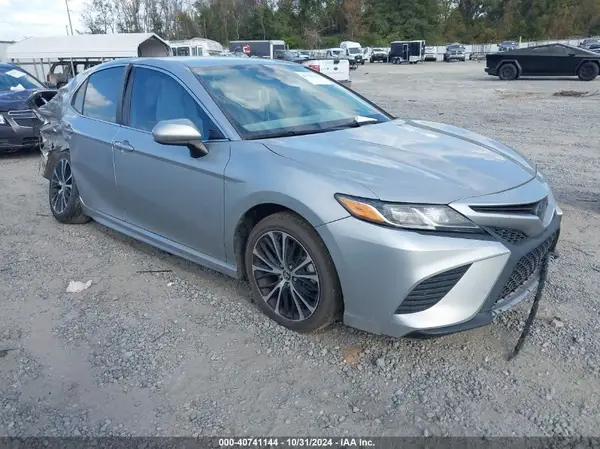 4T1G11AKXLU392575 2020 TOYOTA CAMRY - Image 1