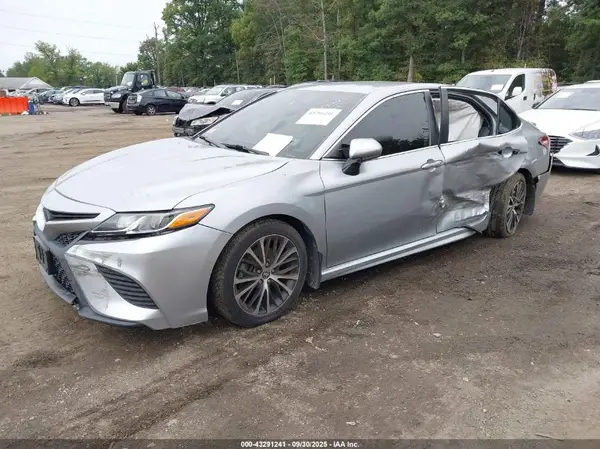 4T1G11AKXLU502878 2020 TOYOTA CAMRY - Image 2