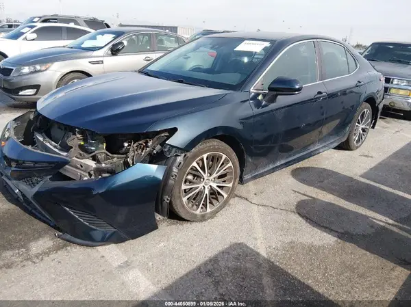 4T1G11AKXLU862278 2020 TOYOTA CAMRY - Image 2
