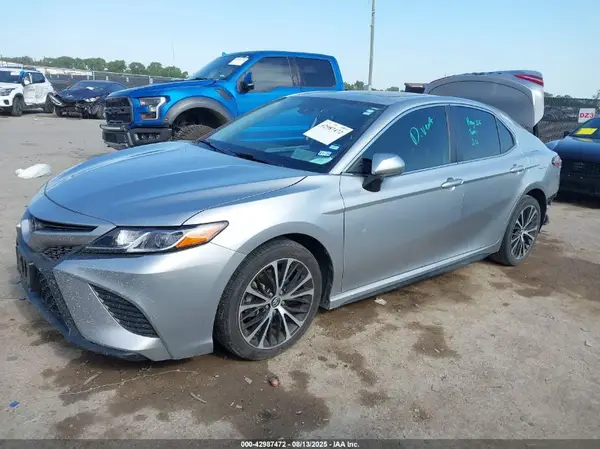 4T1G11AKXLU875094 2020 TOYOTA CAMRY - Image 2