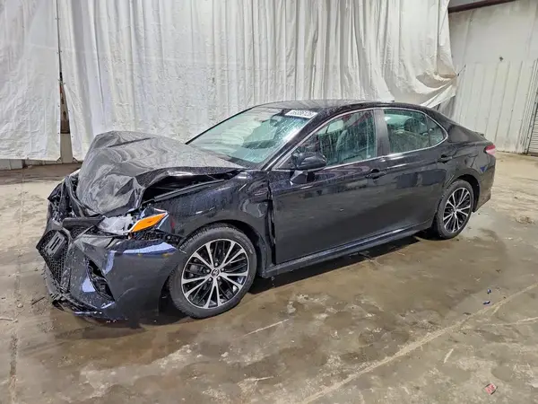 4T1G11AKXLU895653 2020 TOYOTA CAMRY - Image 1