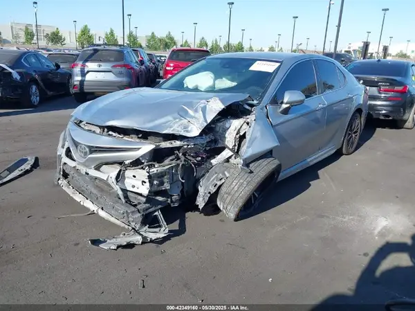 4T1G11AKXLU905341 2020 TOYOTA CAMRY - Image 2