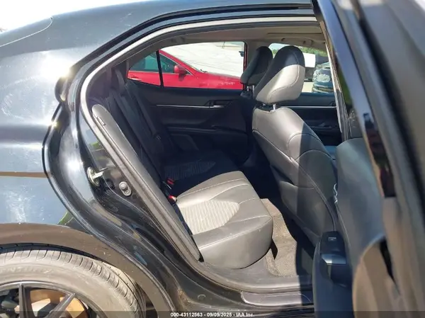 4T1G11AKXLU909860 2020 TOYOTA CAMRY - Image 8