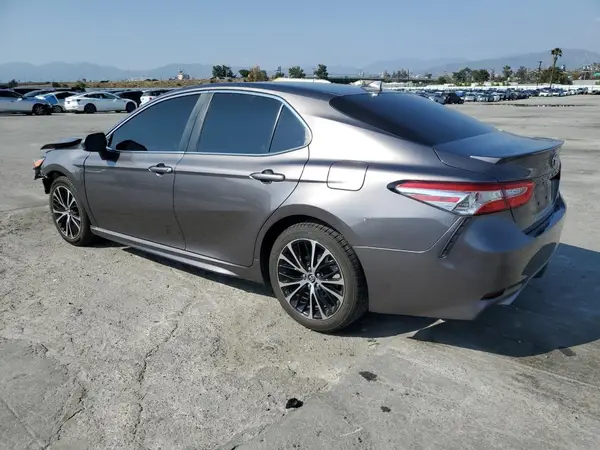 4T1G11AKXLU911821 2020 TOYOTA CAMRY - Image 2