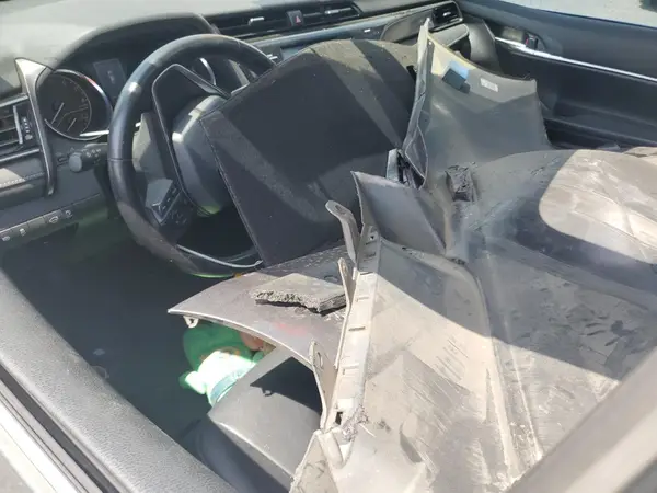4T1G11AKXLU921586 2020 TOYOTA CAMRY - Image 8