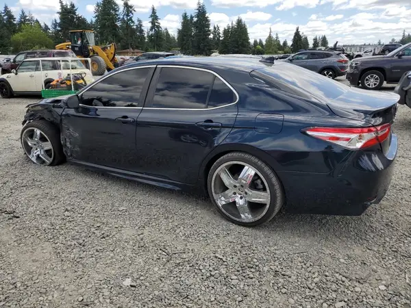 4T1G11AKXLU929879 2020 TOYOTA CAMRY - Image 2