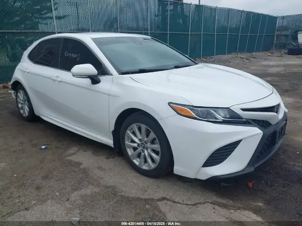 4T1G11AKXLU930143 2020 TOYOTA CAMRY - Image 1