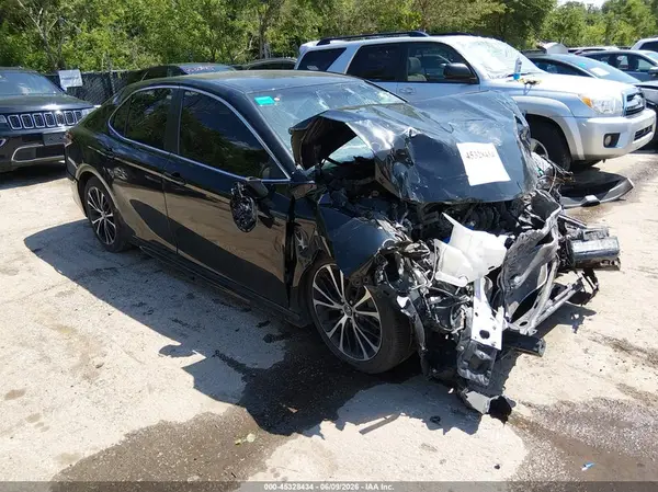 4T1G11AKXLU933379 2020 TOYOTA CAMRY - Image 1