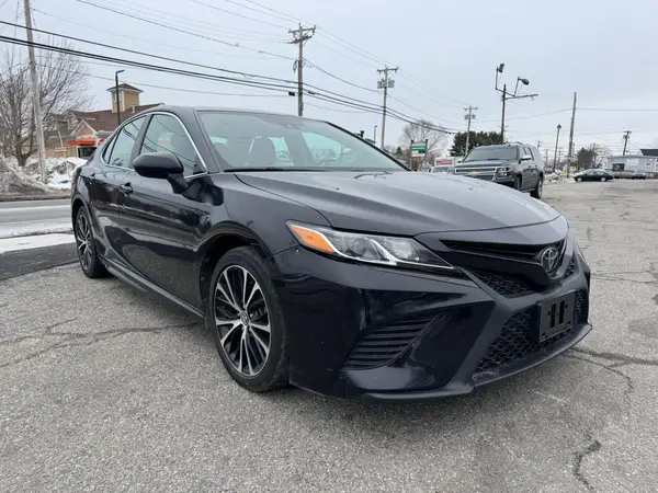 4T1G11AKXLU934158 2020 TOYOTA CAMRY - Image 1