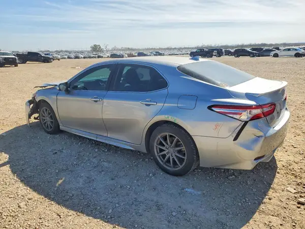 4T1G11AKXLU942969 2020 TOYOTA CAMRY - Image 2