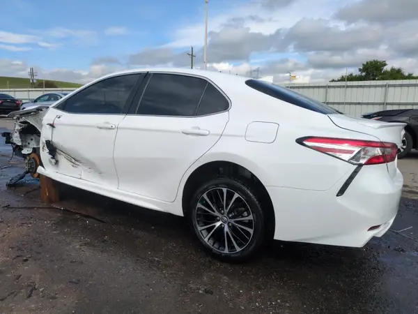 4T1G11AKXLU944771 2020 TOYOTA CAMRY - Image 2