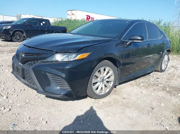 4T1G11AKXLU948030 2020 TOYOTA CAMRY - Image 2