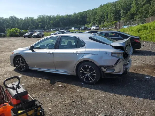 4T1G11AKXLU949386 2020 TOYOTA CAMRY - Image 2
