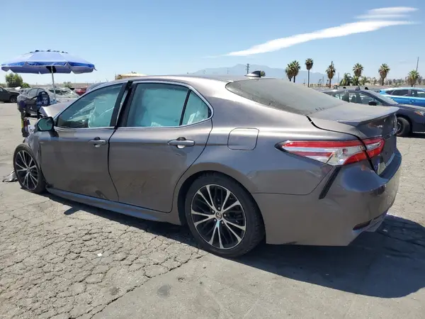 4T1G11AKXLU951526 2020 TOYOTA CAMRY - Image 2