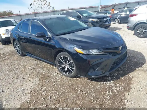 4T1G11AKXLU951719 2020 TOYOTA CAMRY - Image 1