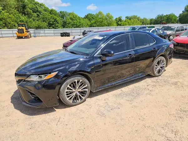 4T1G11AKXLU958167 2020 TOYOTA CAMRY - Image 1