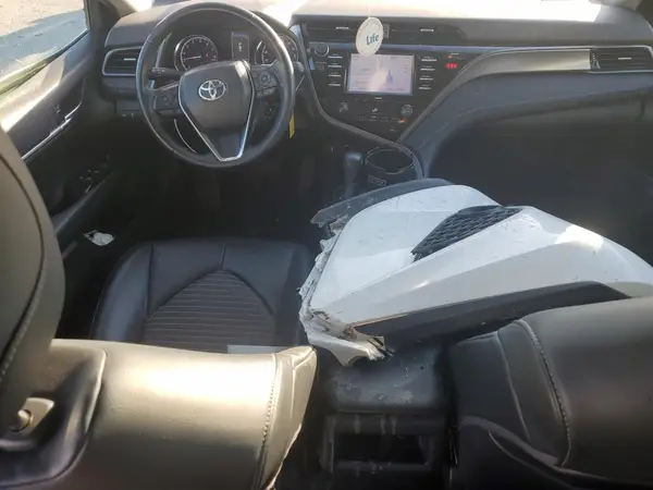 4T1G11AKXLU960095 2020 TOYOTA CAMRY - Image 8