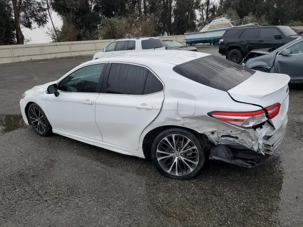 4T1G11AKXLU962140 2020 TOYOTA CAMRY - Image 2