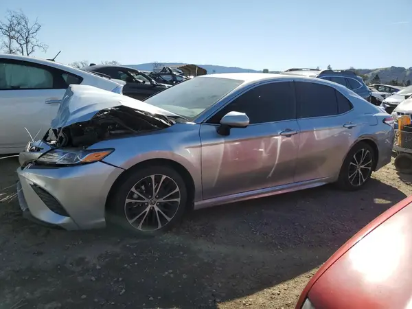 4T1G11AKXLU962770 2020 TOYOTA CAMRY - Image 1