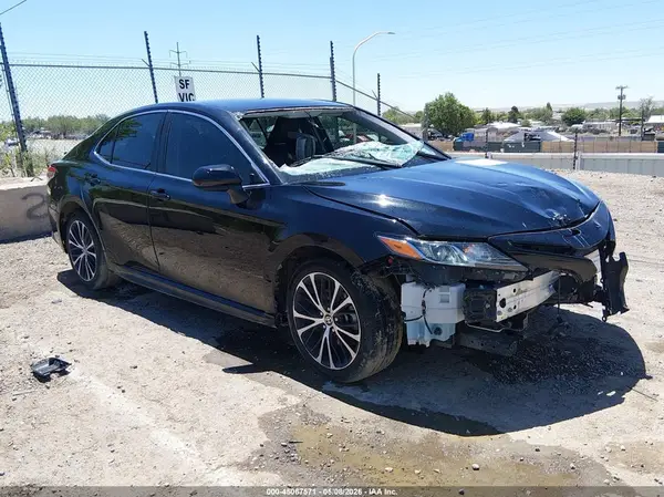 4T1G11AKXLU962901 2020 TOYOTA CAMRY - Image 1
