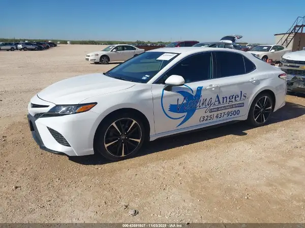 4T1G11AKXLU963403 2020 TOYOTA CAMRY - Image 2