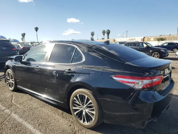 4T1G11AKXLU969962 2020 TOYOTA CAMRY - Image 2