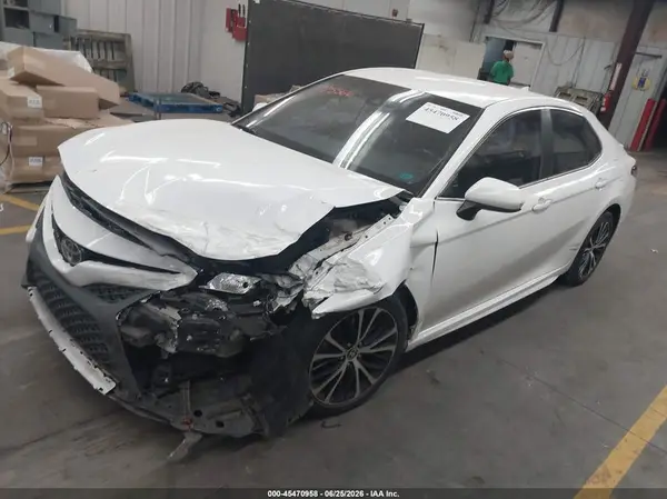 4T1G11AKXLU975566 2020 TOYOTA CAMRY - Image 2