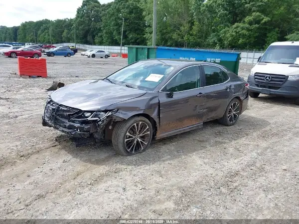4T1G11AKXLU976202 2020 TOYOTA CAMRY - Image 2