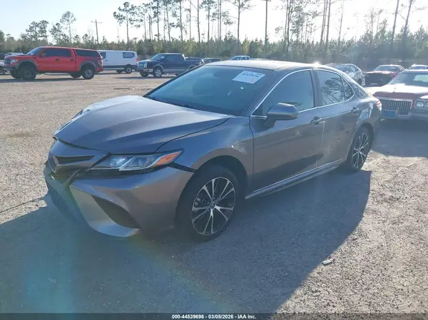 4T1G11AKXLU976233 2020 TOYOTA CAMRY - Image 2